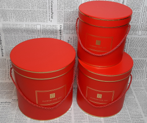 Коробка для цветов ( комплект 3 шт) 22х22 см, 20х20 см, 18х18см, цвет красный