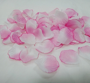 Лепестки цв. бело-розовый (150шт )